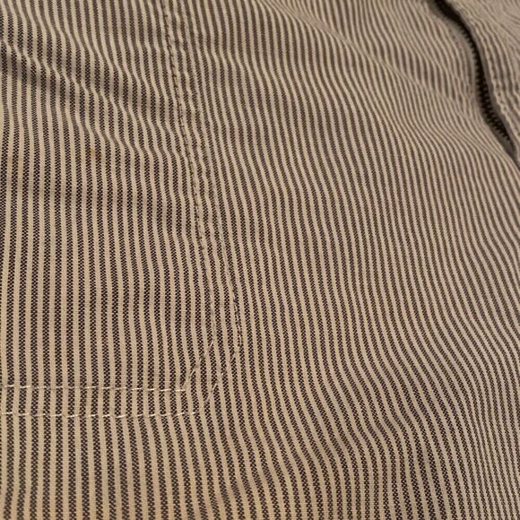 Levi’s Strip Shorts - Picture 3 of 13